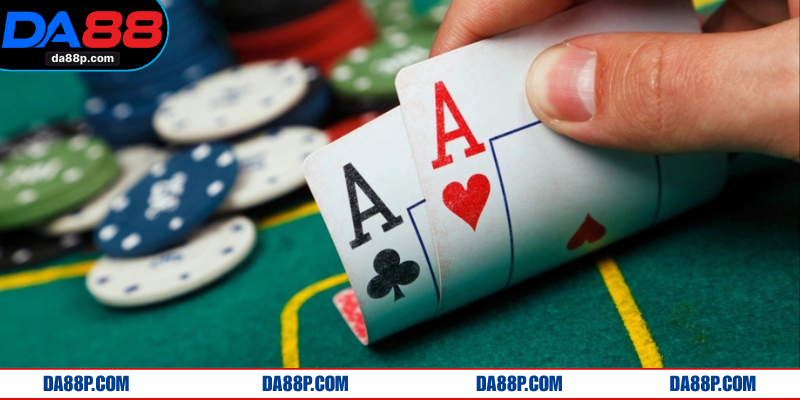 Poker Mậu Binh là game bài kịch tính 2025 cho newbie trải nghiệm
